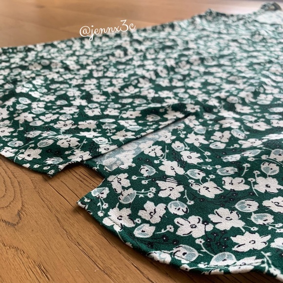 ❌[SOLD]❌Reformation Noha Dress || Cilantro - Picture 9 of 16